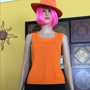 💖NWT💖Orange Sleeveless Top💖Sz S-M